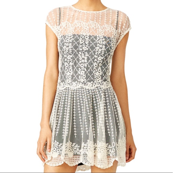 red valentino lace dress